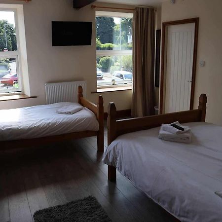 The Hare & Hounds Inn Foulridge Exterior foto